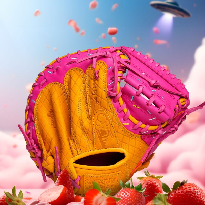32.5" youth catcher’s mitt | strawberry